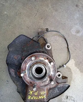 Hyundai Santa Fe Front wheel hub