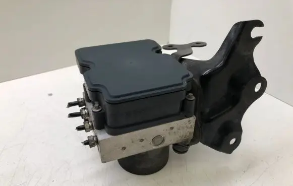 Toyota Avensis T270 ABS Pump 4454005150 269736