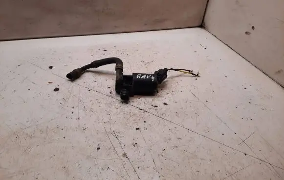 Toyota RAV 4 (XA30) Headlight washer pump 3670578207