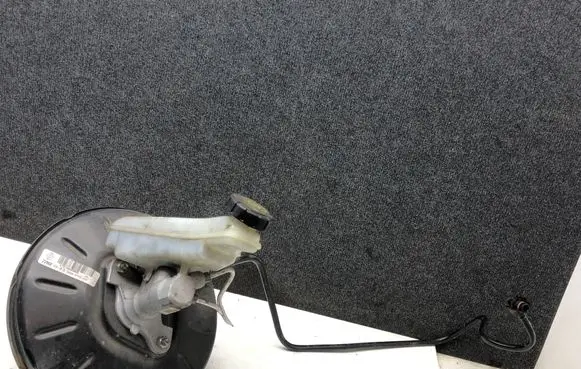 Renault Captur Brake booster 472105699R