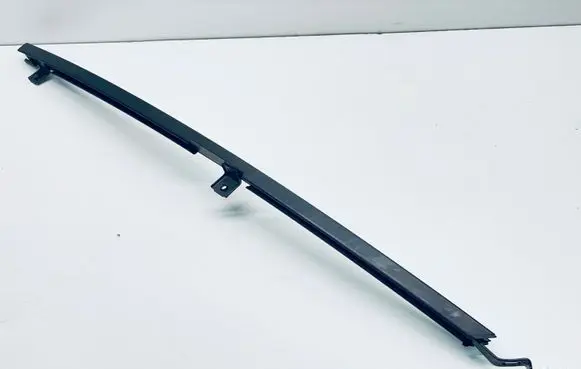 Suzuki SX4 S-Cross Front door windshield rail 8171061M00