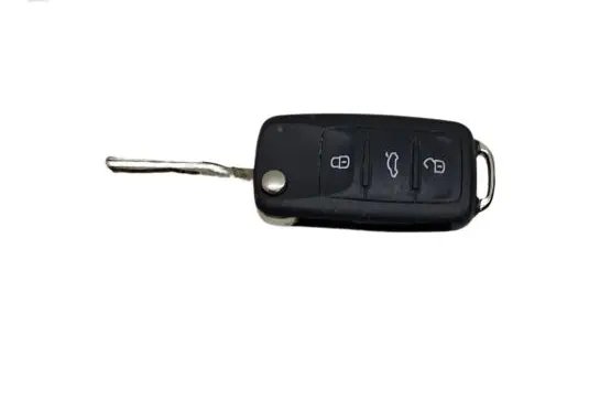 Volkswagen Jetta VI Ignition key/card 5K0837202AK