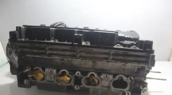 Peugeot 407 Engine head 