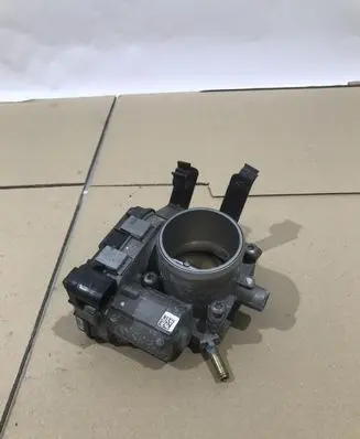 Fiat 500X Throttle body valve 55254306
