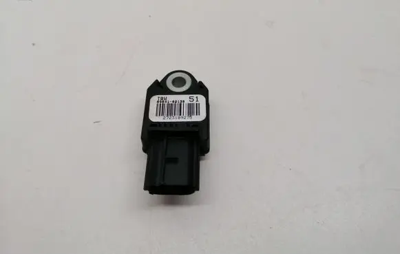 Toyota Auris E180 Airbag deployment crash/impact sensor 8983102130 2723189275
