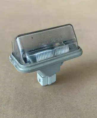 Toyota Avensis T250 Number plate light E1001479 HG110355