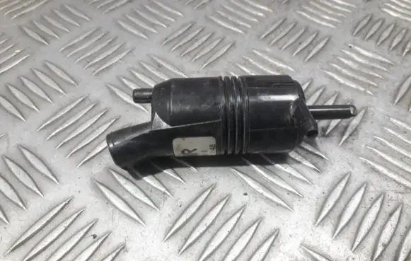 Opel Sintra Windscreen/windshield washer pump 22144915
