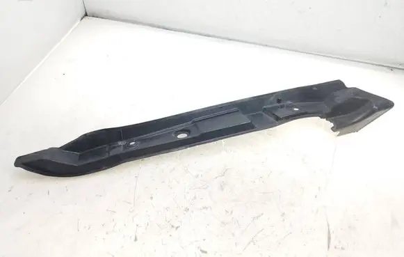 Audi Q5 SQ5 Fender end trim 8R0821111C