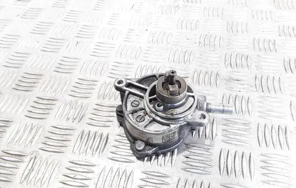 Mercedes-Benz E W211 Vacuum pump A6462300465