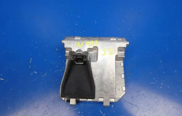 Mercedes-Benz CLA C117 X117 W117 Windshield/windscreen camera A0009057202 A0009025512