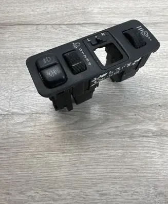 Mitsubishi Space Star Wing mirror switch MR740608 09118