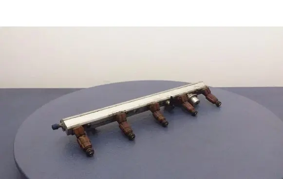 Fuel main line pipe