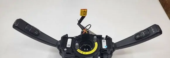 Volvo S60 Wiper turn signal indicator stalk/switch 31343218 31394001 31394004