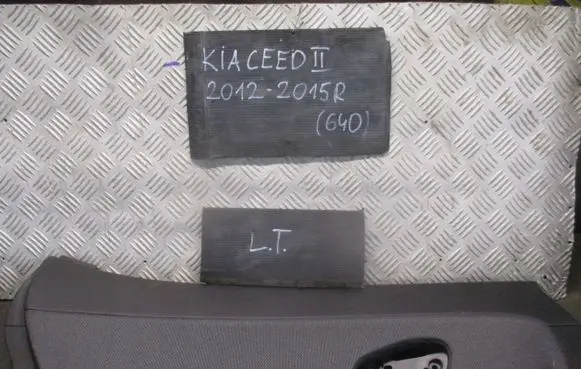 KIA Ceed Rear door card trim 