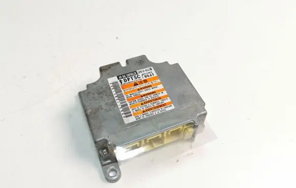 Suzuki Grand Vitara II Airbag control unit/module 3891065J30