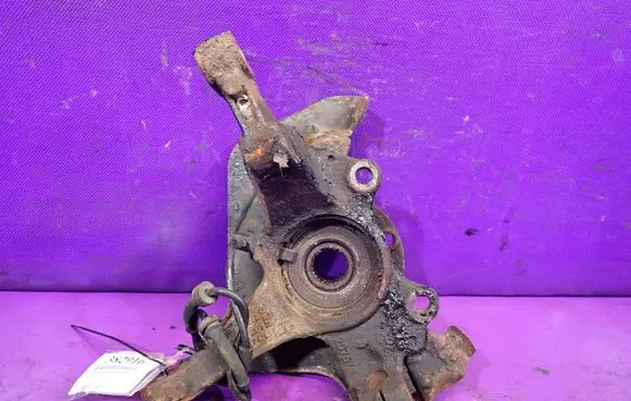 Opel Corsa D Front wheel hub spindle knuckle