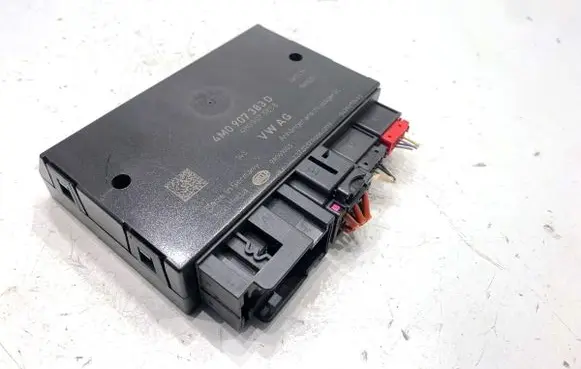 Audi A5 Tow bar trailer control unit/module 4M0907383D