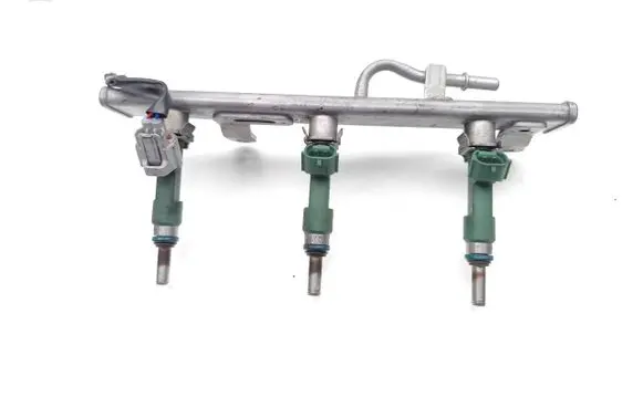 Nissan Micra K14 Fuel injectors set 166008494R 175204021R