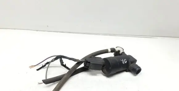 Volvo V70 Windscreen/windshield washer pump