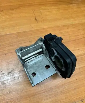 BMW 7 F01 F02 F03 F04 Bottom radiator support slam panel 7186513 7207151 7211161