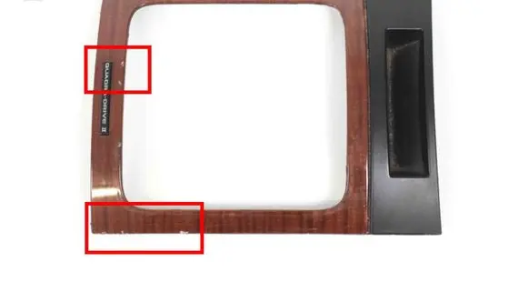Jeep Grand Cherokee (WK) Gear shifter surround trim plastic