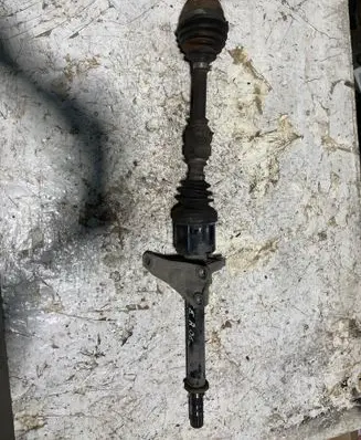 Nissan Note (E11) Front driveshaft