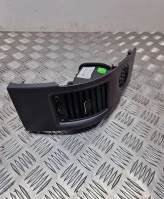 Honda CR-V Dashboard side air vent grill/cover trim 77630SWA
