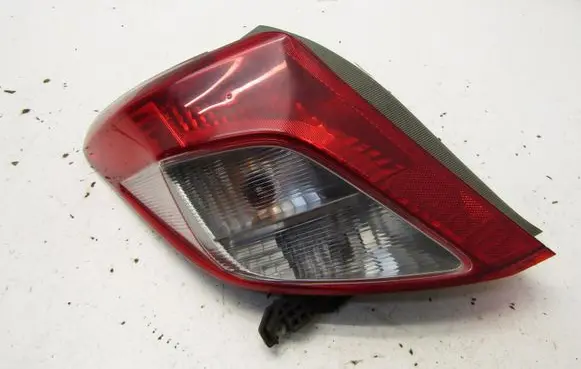 Toyota Yaris Rear/tail lights 101806
