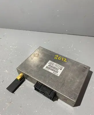 Audi A4 S4 B7 8E 8H Bluetooth control unit module 8P0862335C
