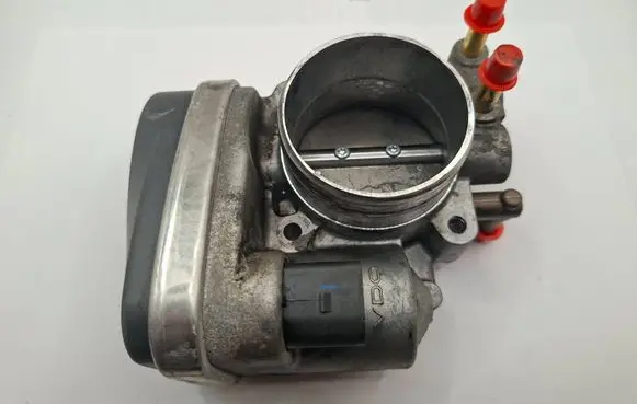 Volkswagen Caddy Throttle valve A2C53043740 10252T1