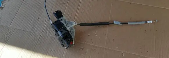 Peugeot 508 II Rear door lock 131495