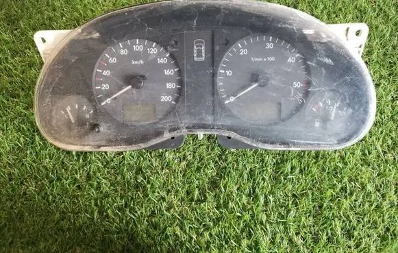 Ford Galaxy Speedometer (instrument cluster) 7M0919882L 95VW10049ABH VHUF102133