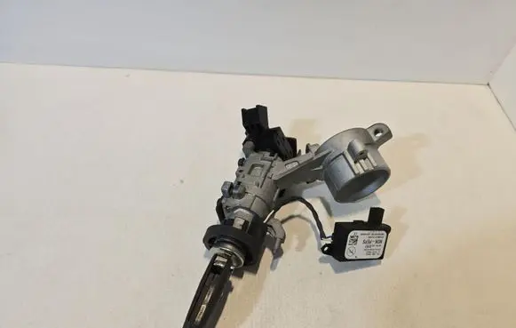 Opel Astra J Ignition lock 20939745