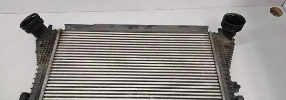 Volkswagen PASSAT B6 Intercooler radiator 1K0145803M