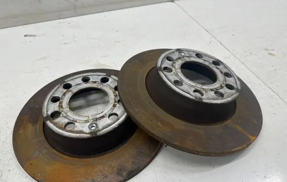 Volkswagen Golf Sportsvan Rear brake disc
