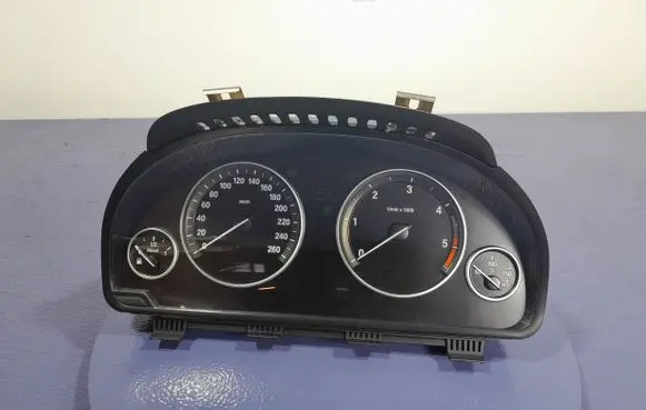 BMW 5 E60 E61 Speedometer (instrument cluster) 9249345