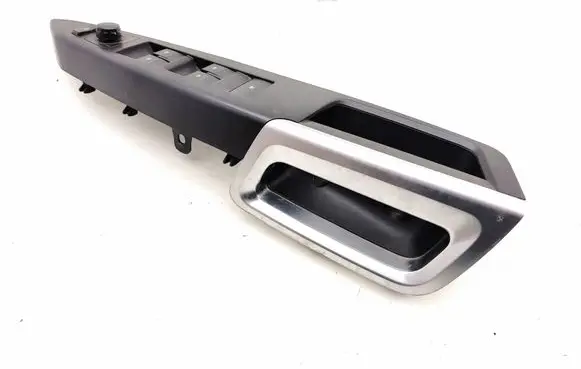Opel Antara Electric window control switch