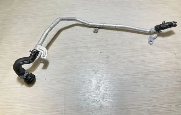 Audi Q5 SQ5 Engine coolant pipe/hose 80A122061CF