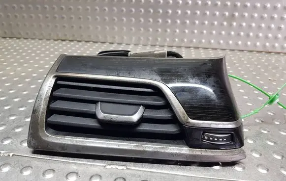 BMW 7 G11 G12 Dashboard air vent grill cover trim S26371414 9299497