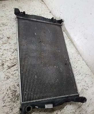 Audi A4 S4 B7 8E 8H Coolant radiator