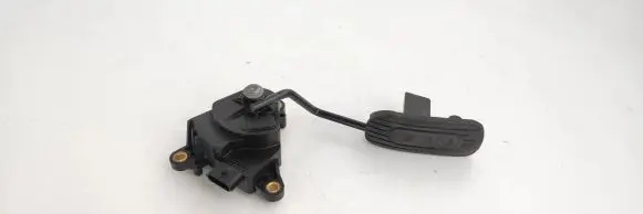 Nissan Note (E11) Accelerator throttle pedal 18002AX700 3136B 10143
