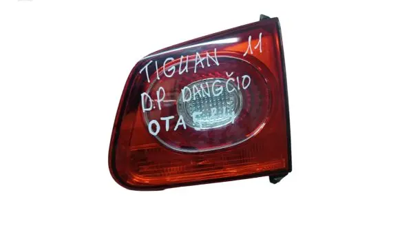 Volkswagen Tiguan Tailgate rear/tail lights 5N0945094C