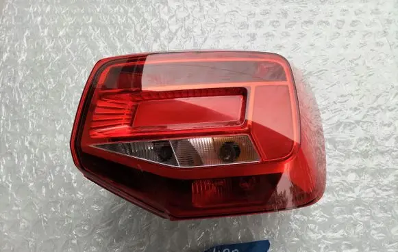 Audi Q2 - Rear/tail lights 90096093