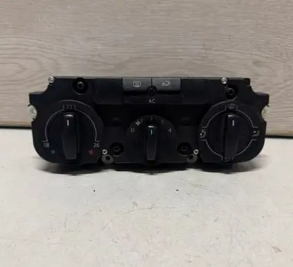 Volkswagen Touran I Climate control unit 1T1820045B 5HB00932101 983310H