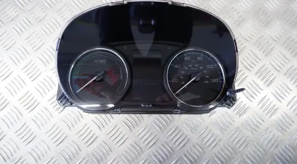 Mitsubishi Outlander Speedometer (instrument cluster) 8100C386