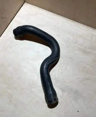 Volvo S80 Engine coolant pipe/hose 08671392