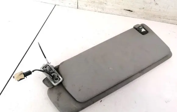 Volkswagen Touareg I Sun visor