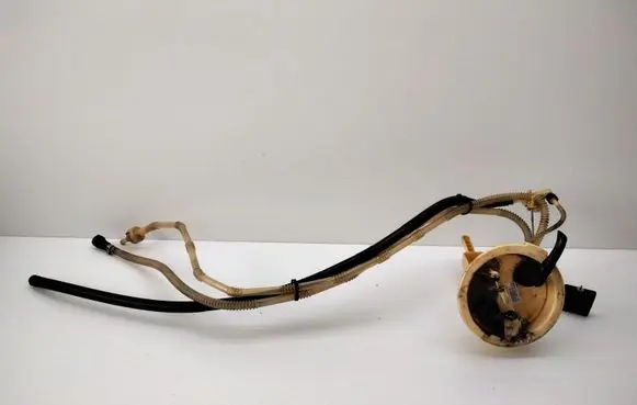 BMW 3 E90 E91 Fuel level sensor 6763888