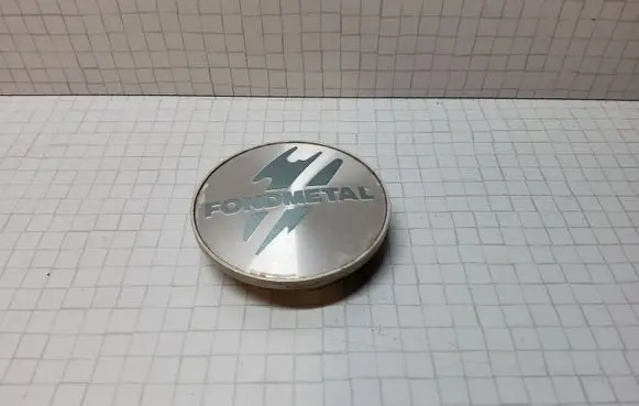 Volkswagen Fox Non-original wheel cap 