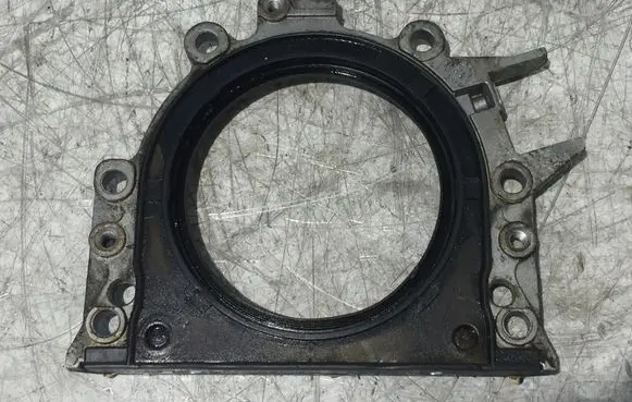 Volkswagen Transporter - Caravelle T5 Other engine bay part 03L103173